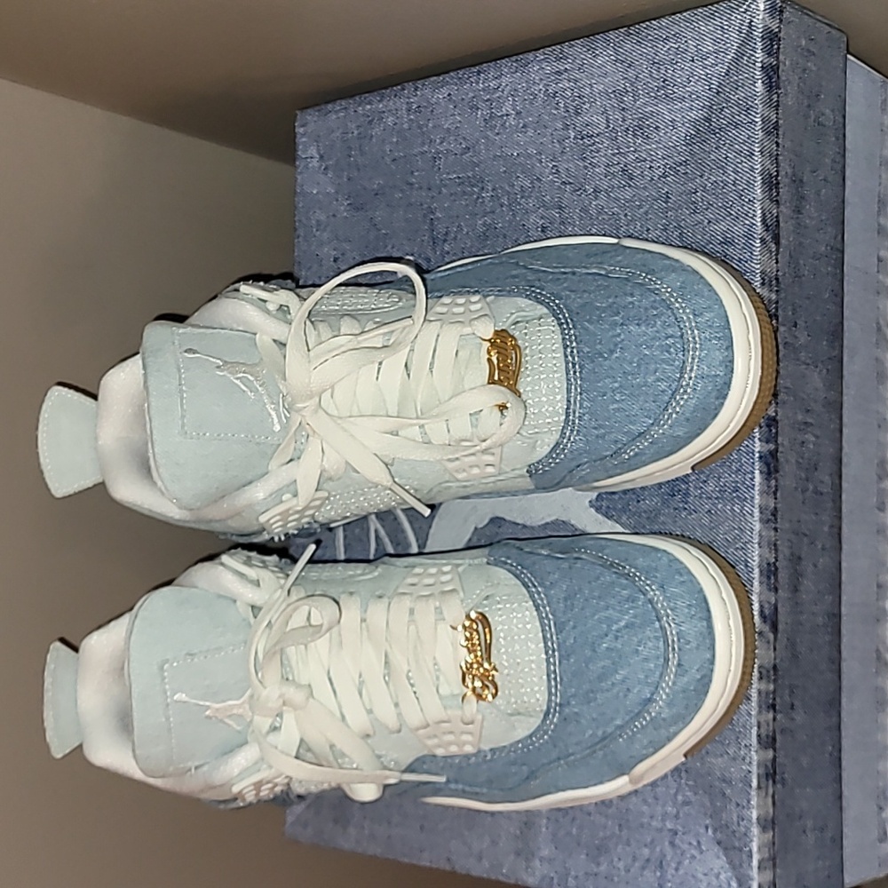 Women's Air Jordan 4 Retro Denim - Picture 2 of 8
